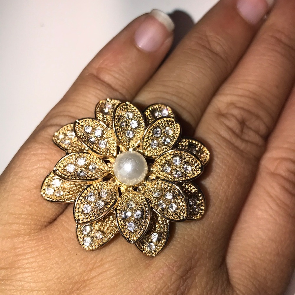 Flower ring